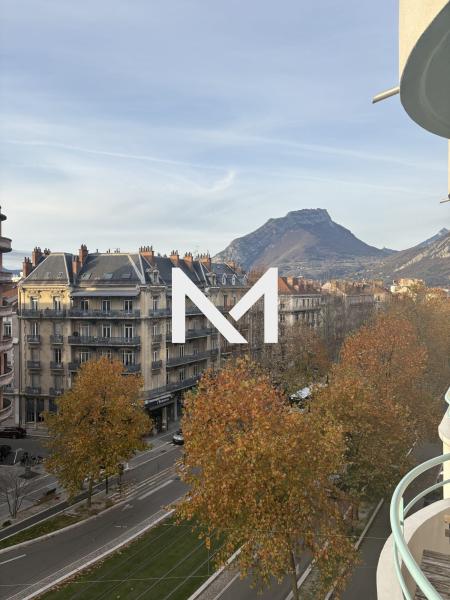 AIGLE - T3 - Etage élevé - 2 balcons - Photo 1