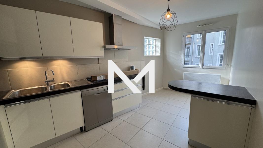 VICTOR HUGO BERRIAT DERNIER ETAGE DUPLEX AVEC TERRASSES - Photo 3