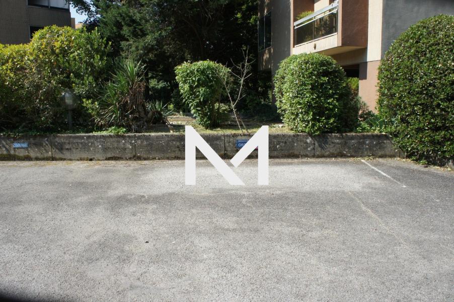 ILE VERTE - PARKING EXTERIEUR DANS COPRO SECURISEE - Photo 2