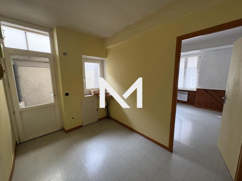 LA TRONCHE - MAISON DE VILLAGE A RENOVER - Photo 5