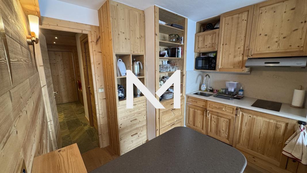 MEGEVE T3 AVEC TERRASSE ET STATIONNEMENTS - Photo 2