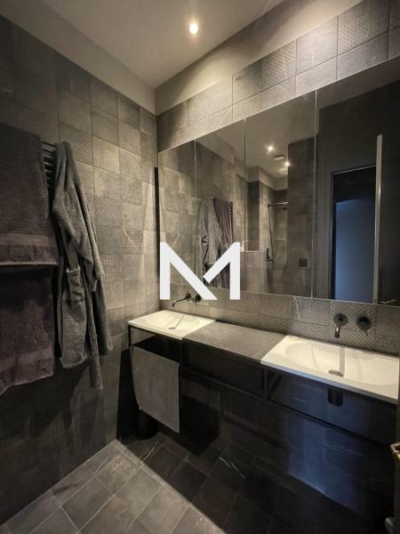 GRENOBLE HYPER CENTRE - RUE BELGRADE - APPARTEMENT MEUBLE D'EXCEPTION - Photo 5