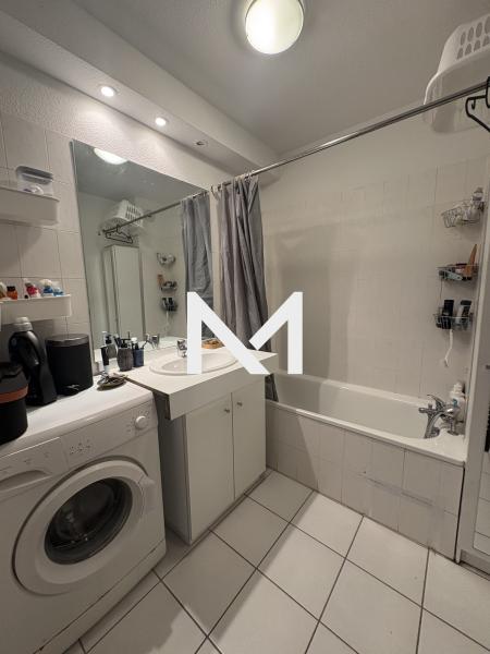 Grenoble - T2 en rez-de-jardin - Garage - Photo 7