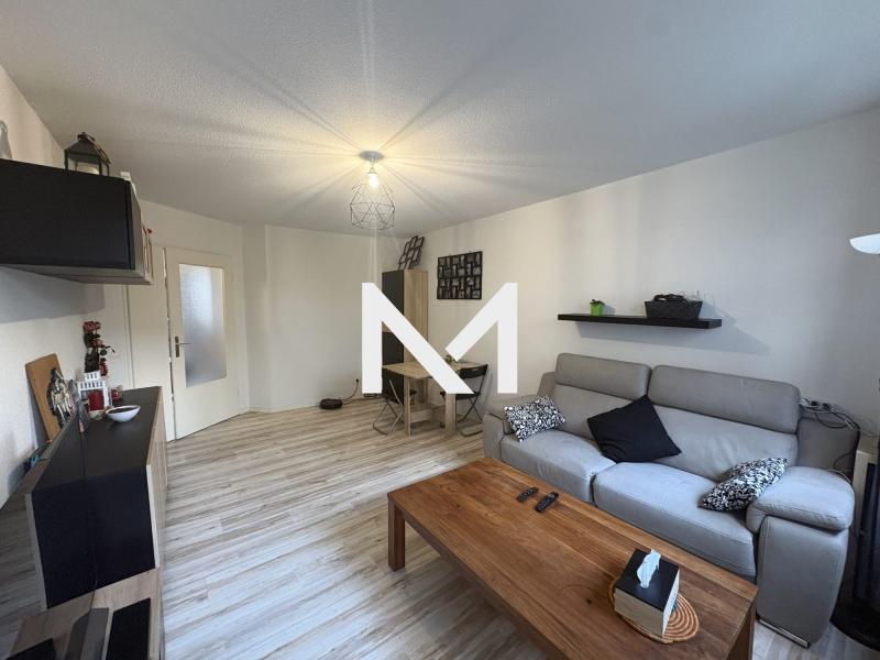 Grenoble - T2 en rez-de-jardin - Garage - Photo 2