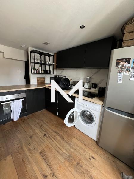 HYPER CENTRE - TRES BEAU T2 MEUBLE EN DUPLEX - Photo 2