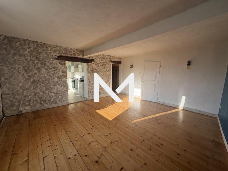 VARCES - CHARMANTE MAISON - 2 CHAMBRES - JOLI JARDIN - Photo 3