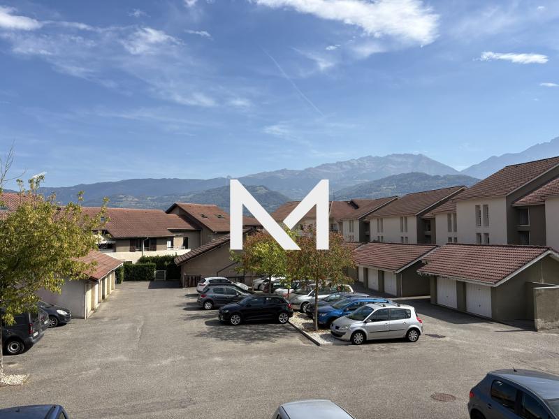 CROLLES - T3 - BALCON - CLIMATISATION - GARAGE - Photo 11