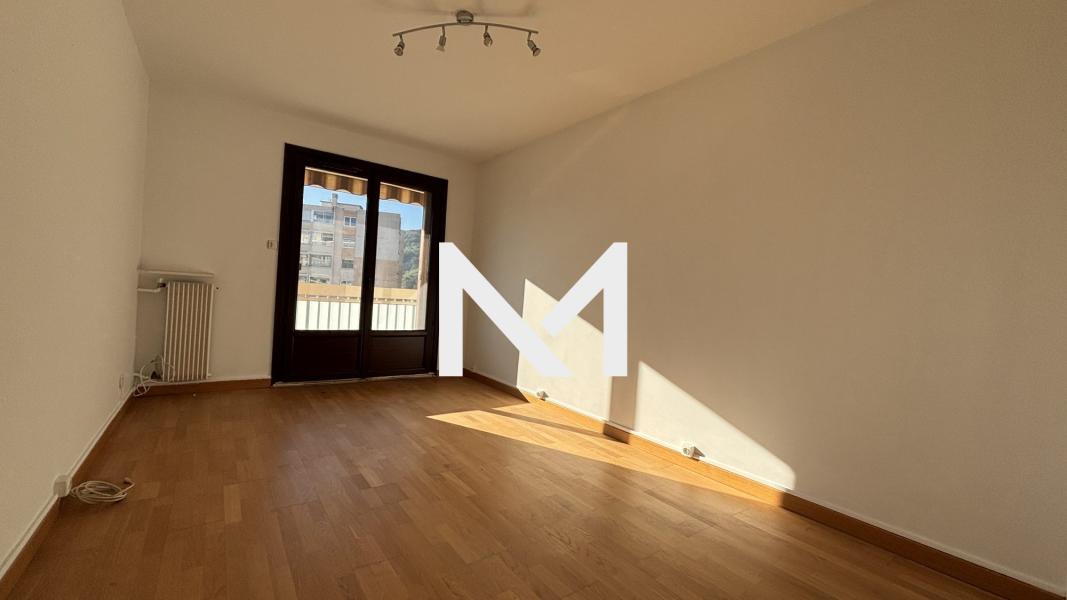 GRAND t4 EN ETAGE ELEVE - Photo 6