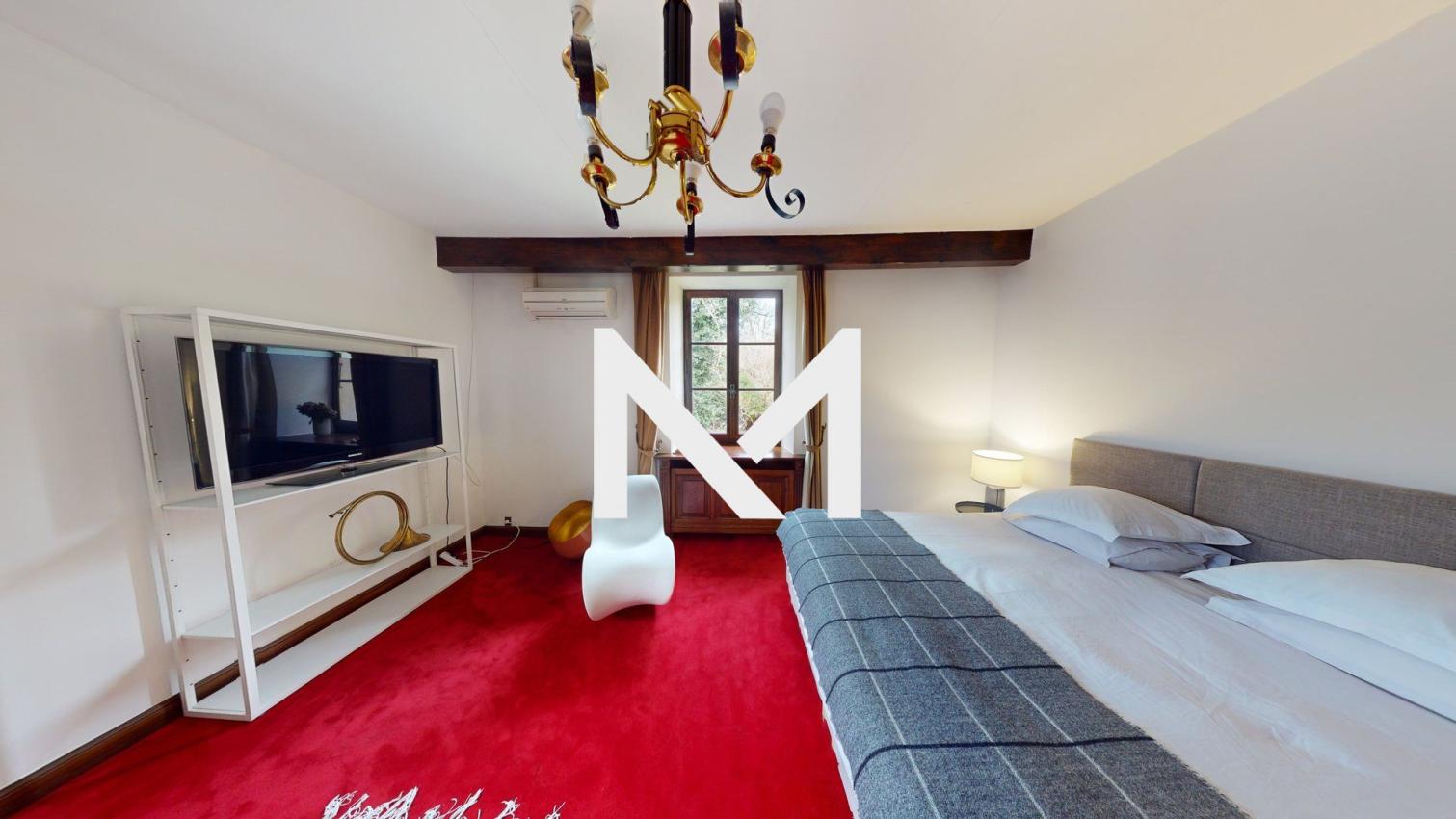 MAISON DE MAÎTRE AVEC DEPENDANCES ET PLAN D'EAU SUR 4 HECTARES - Photo 17