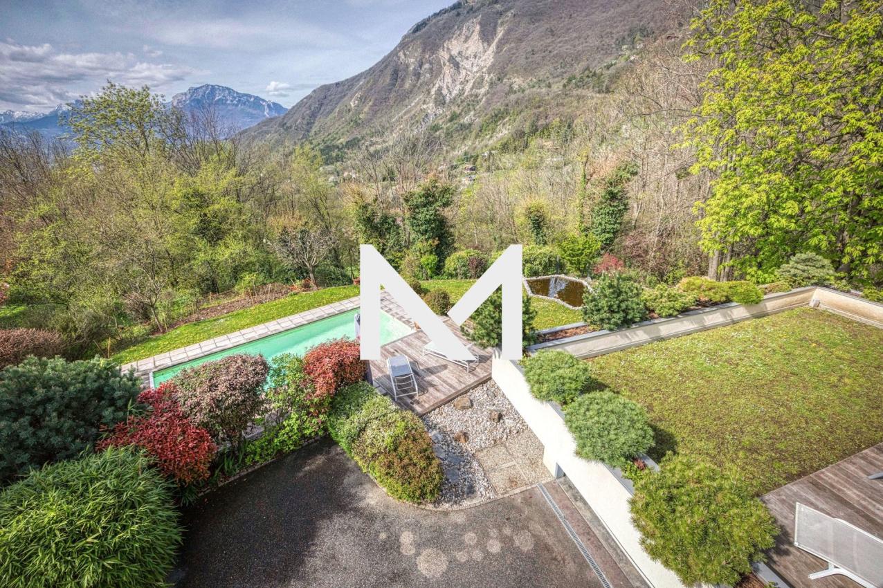 CORENC, Villa contemporaine idéalement située - Photo 2