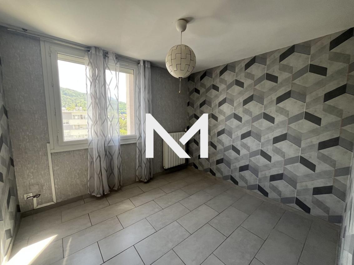 St Martin d'Hères - T4 - ETAGE ELEVE - BALCON - CLIMATISATION - Photo 5