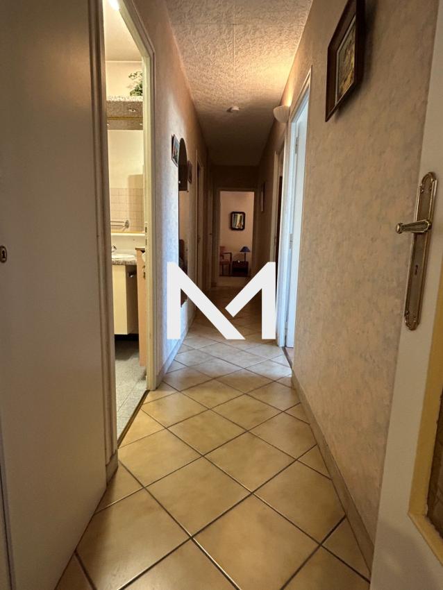 MEYLAN - SECTEUR AYGUINARD - GRAND T4 - Photo 8