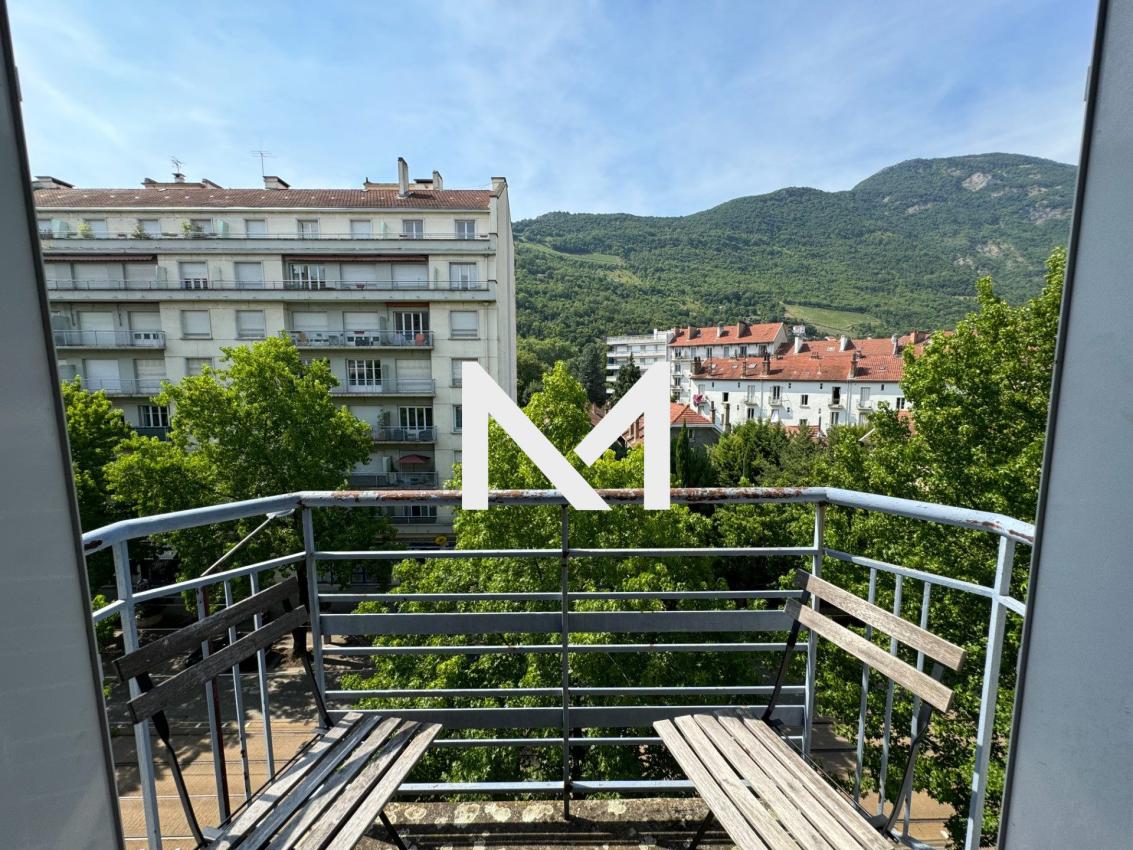 ILE VERTE - TRES BEAU T2 MEUBLE AVEC BALCONS - IDEAL COLOCATION - Photo 1