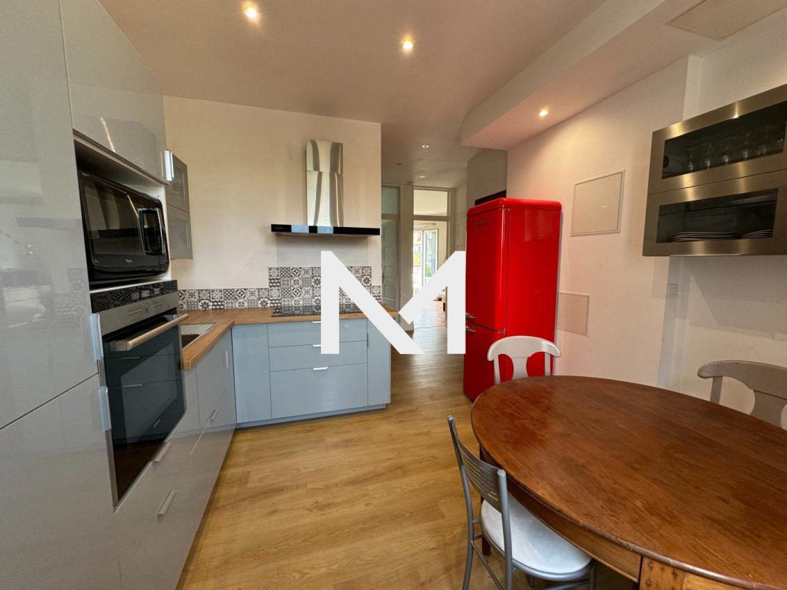 ILE VERTE - TRES BEAU T2 MEUBLE AVEC BALCONS - IDEAL COLOCATION - Photo 2