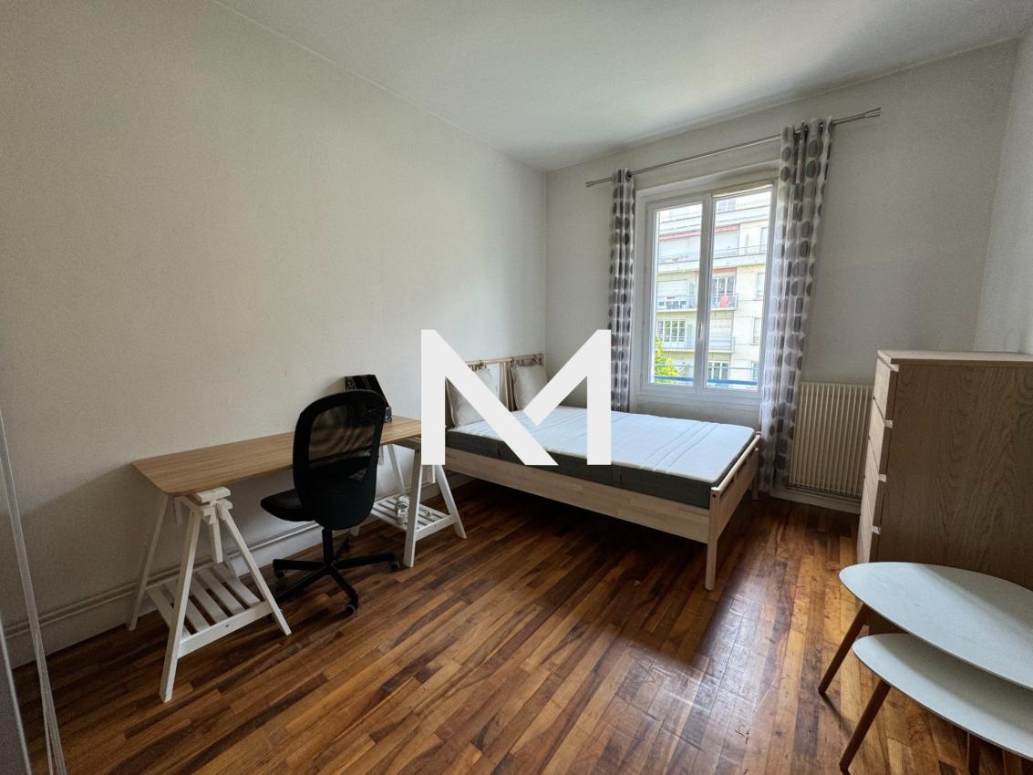 ILE VERTE - TRES BEAU T2 MEUBLE AVEC BALCONS - IDEAL COLOCATION - Photo 3