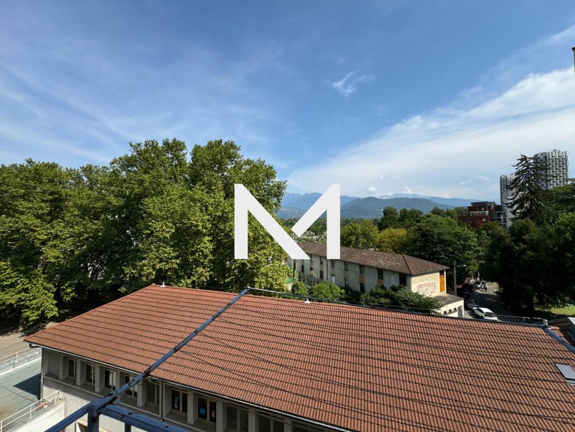 ILE VERTE - TRES BEAU T2 MEUBLE AVEC BALCONS - IDEAL COLOCATION - Photo 6