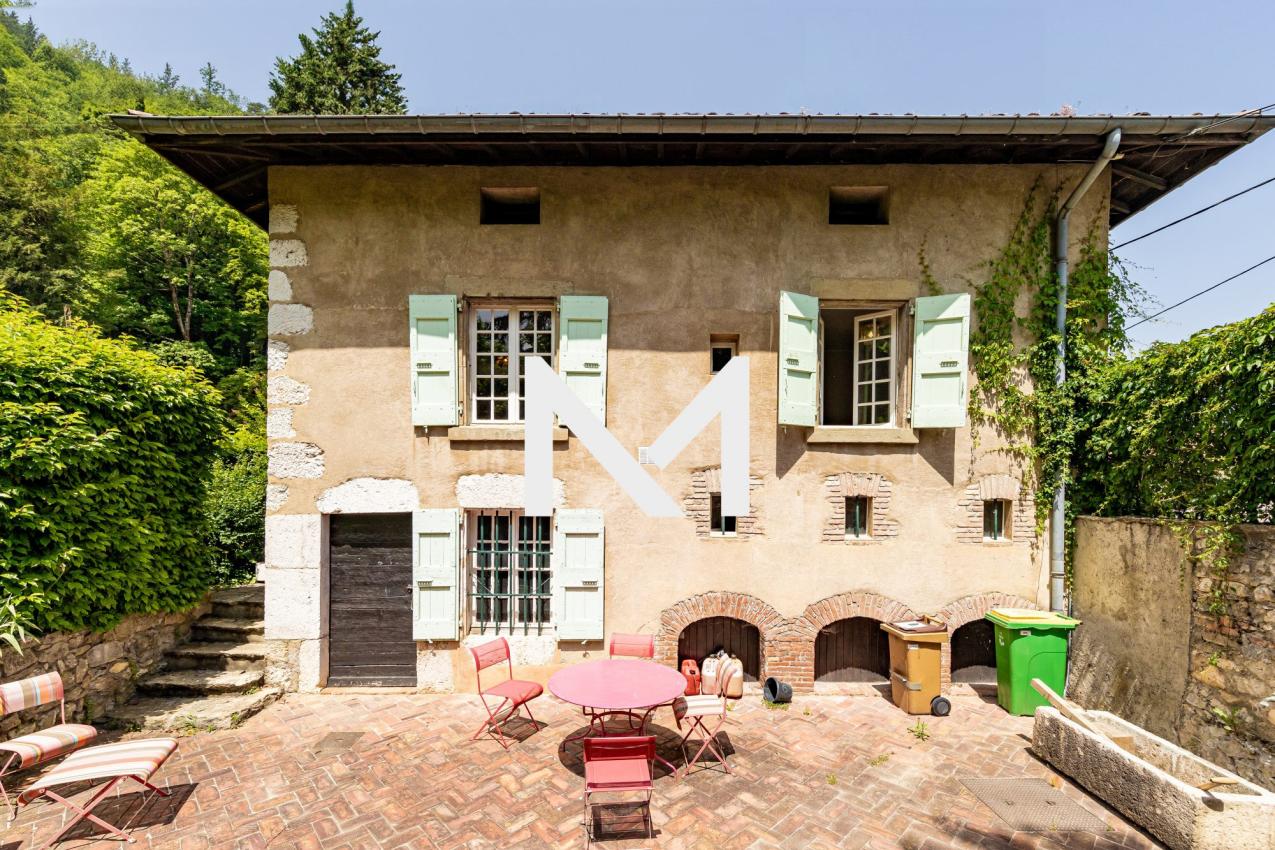 MAISON DE VILLE EN PIERRE A RENOVER - Photo 3