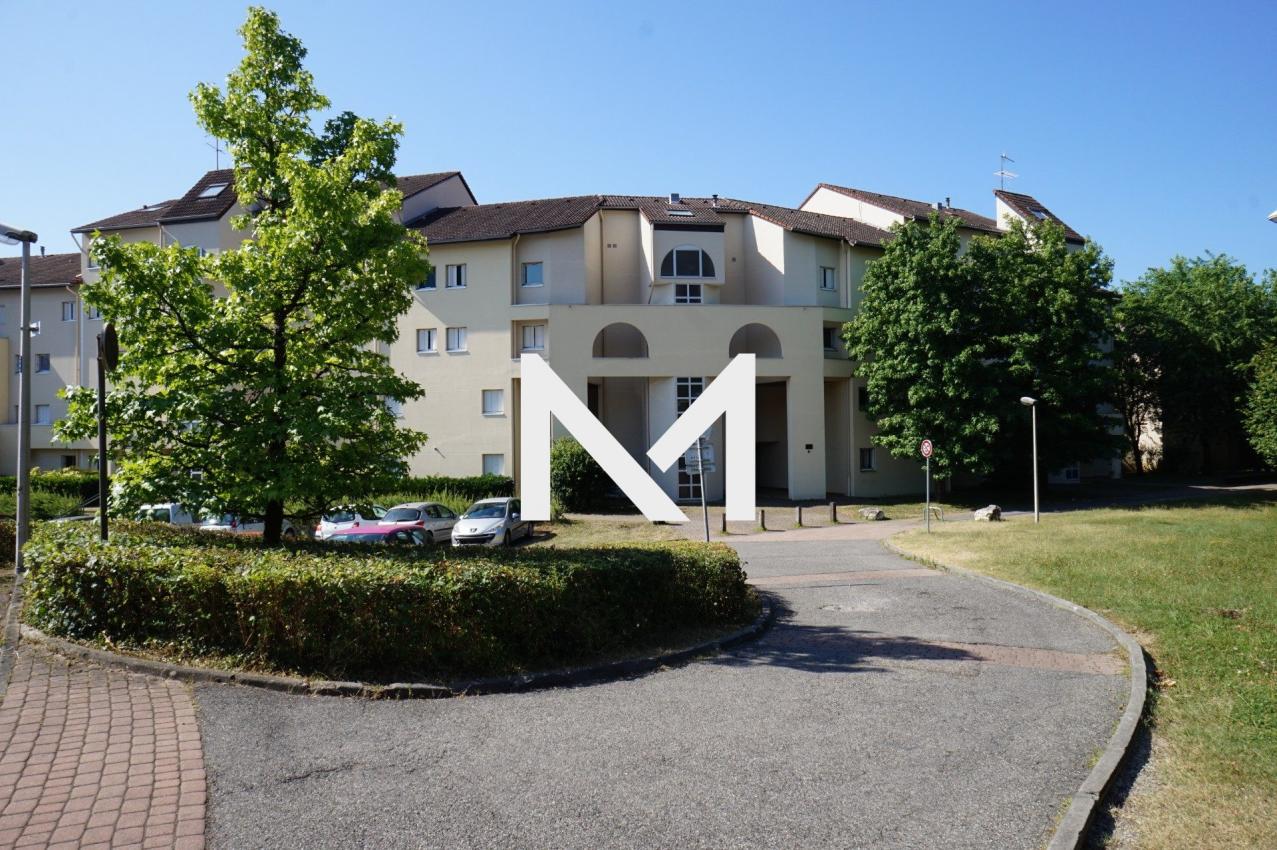 MEYLAN - Agréable T2 en rez-de-jardin - Photo 2