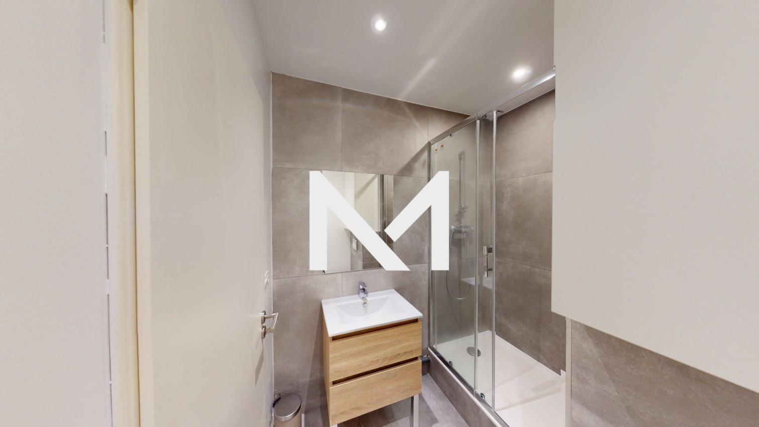 GRENOBLE - 8 RUE GENERAL FERRIE - STUDIO MEUBLE NEUF - Photo 4