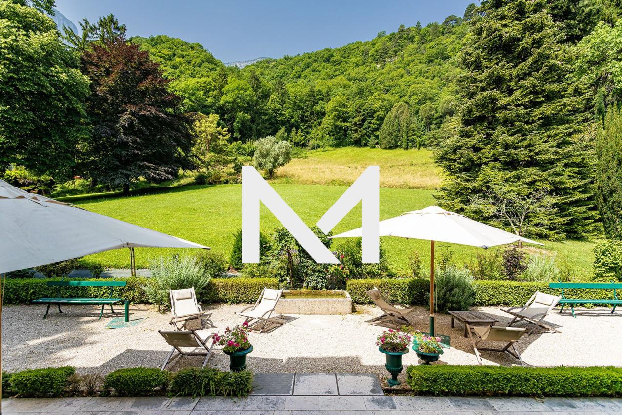 MAISON DE MAITRE AVEC PARC - NOYAREY - Photo 2