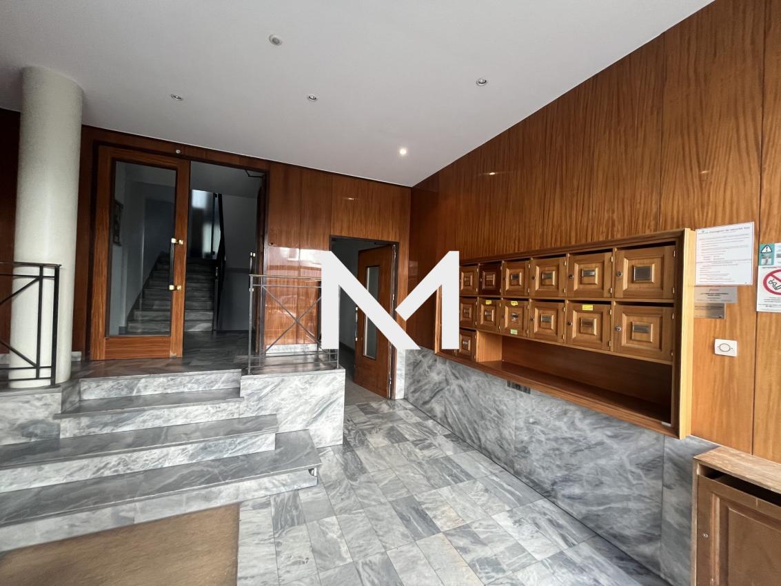 T4 AVEC BALCONS - ASCENSEUR - AIGLE/FOCH - Photo 10