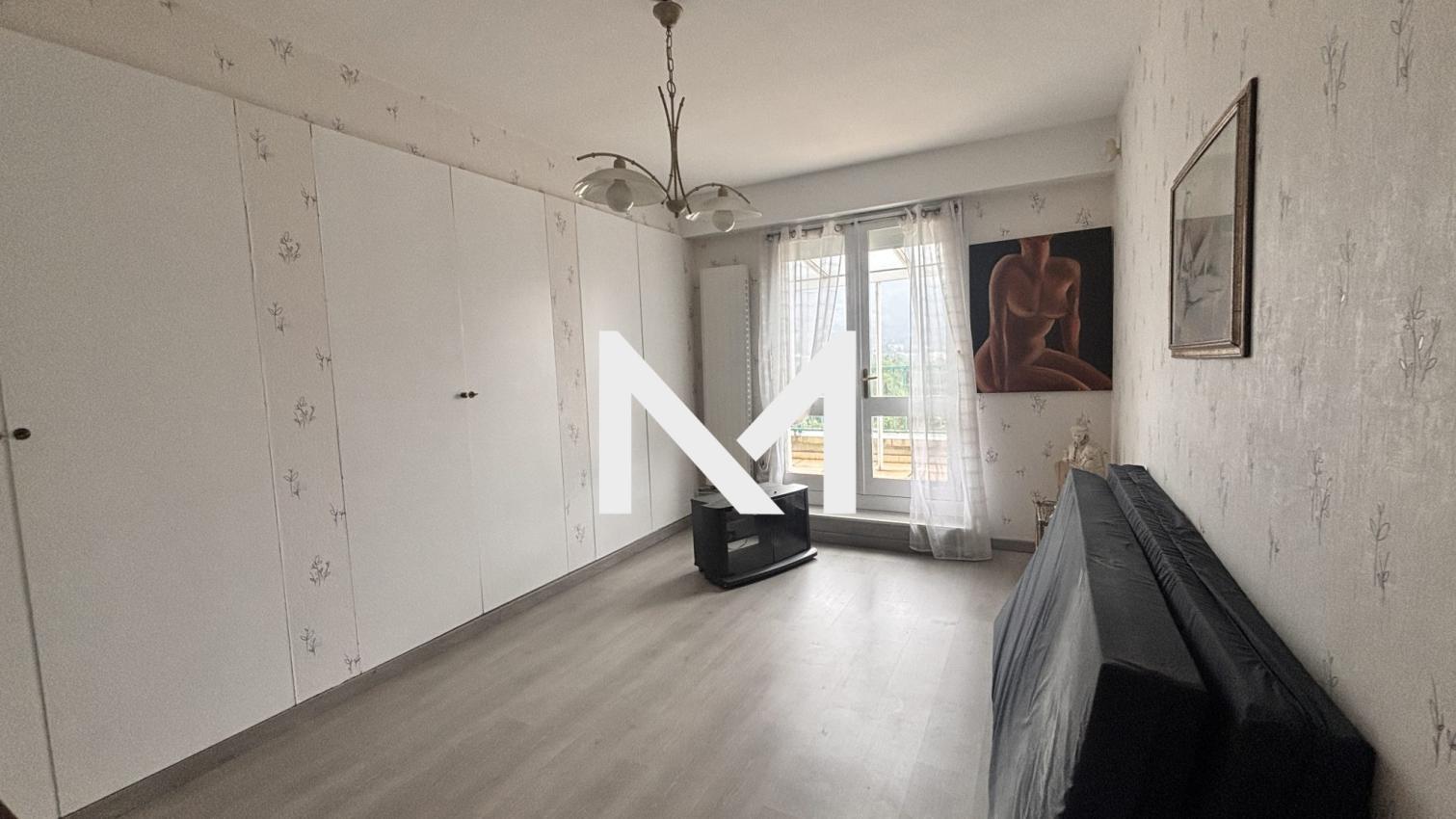 T4 dernier étage Terrasse - Photo 7