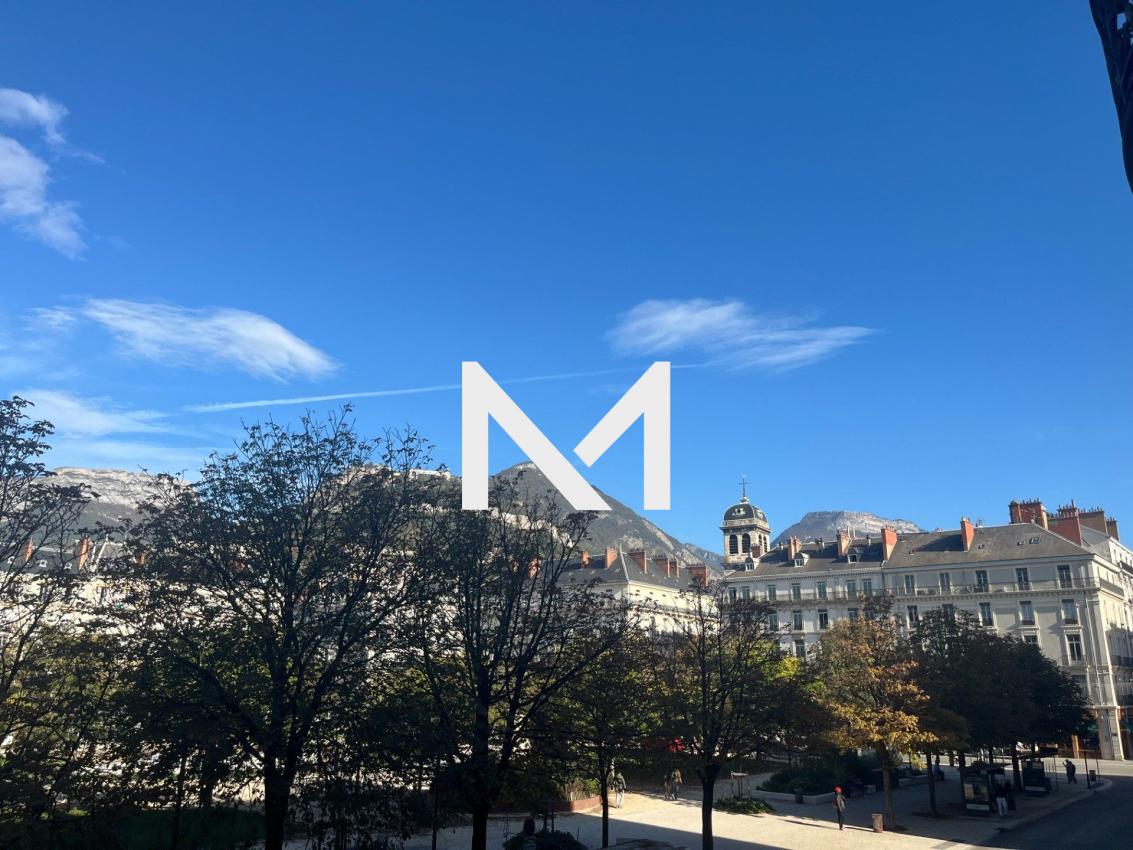 GRENOBLE - PLACE VICTOR HUGO - SUPERBE APPARTEMENT - 5 CHAMBRES - POSS GARAGE - Photo 5