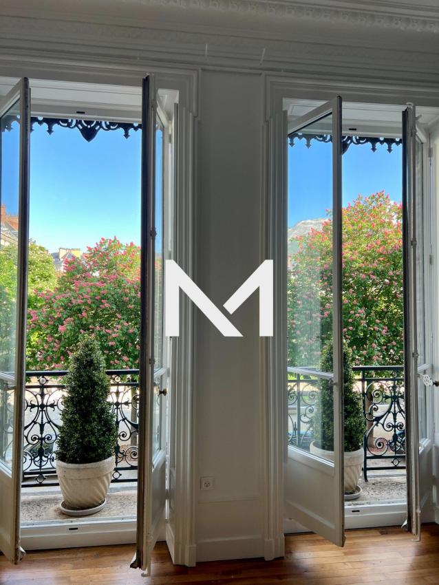 GRENOBLE - PLACE VICTOR HUGO - SUPERBE APPARTEMENT - 5 CHAMBRES - POSS GARAGE - Photo 8
