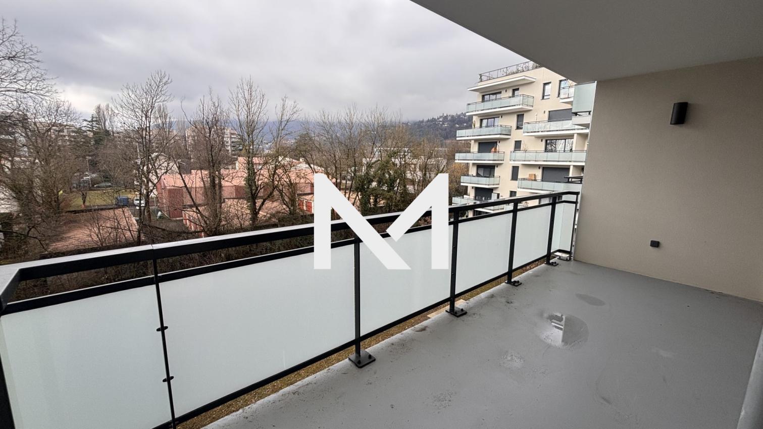 T4 TERRASSE EN  ETAGE - Photo 8