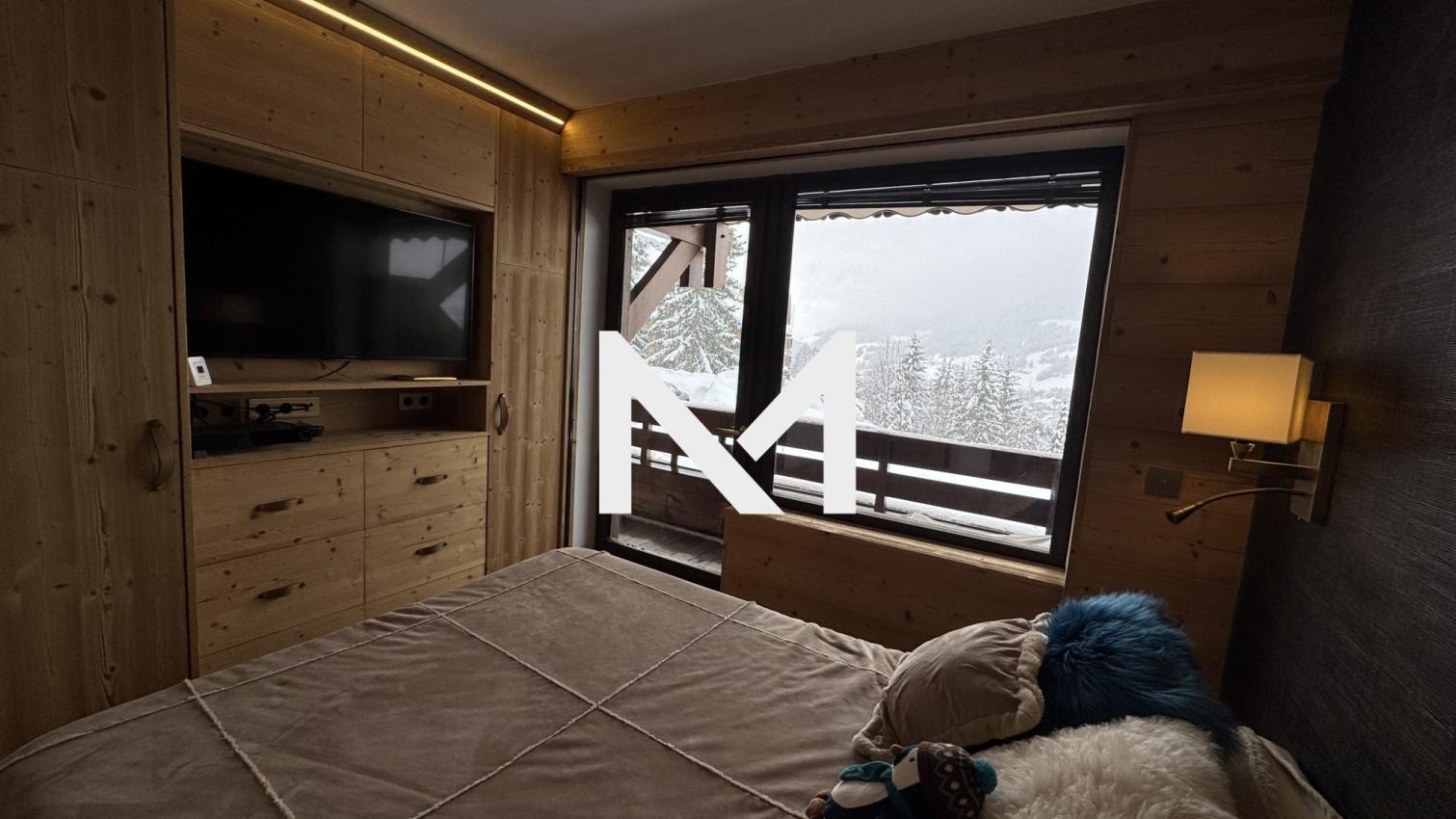 MEGEVE T3 AVEC TERRASSE ET STATIONNEMENTS - Photo 4