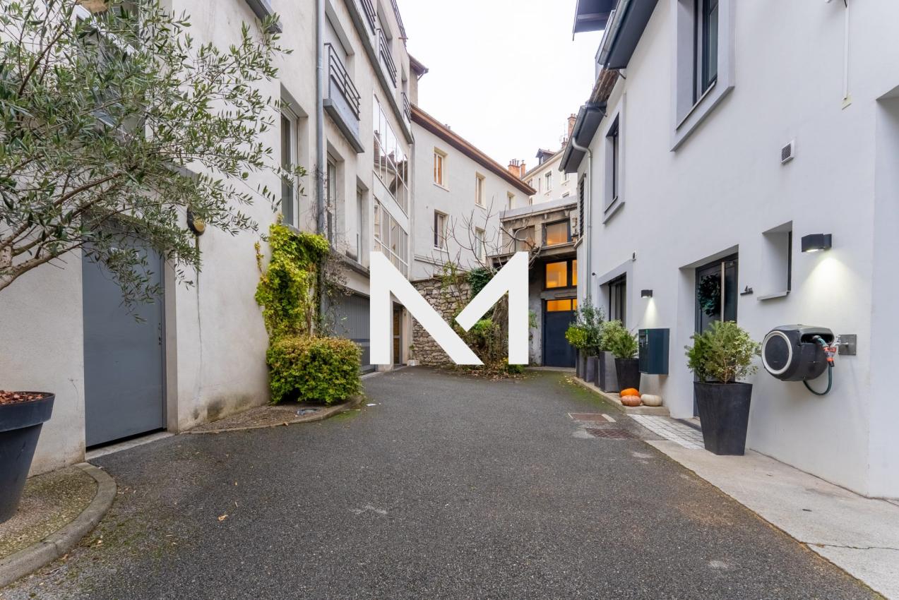 VICTOR HUGO BERRIAT DERNIER ETAGE DUPLEX AVEC TERRASSES - Photo 11