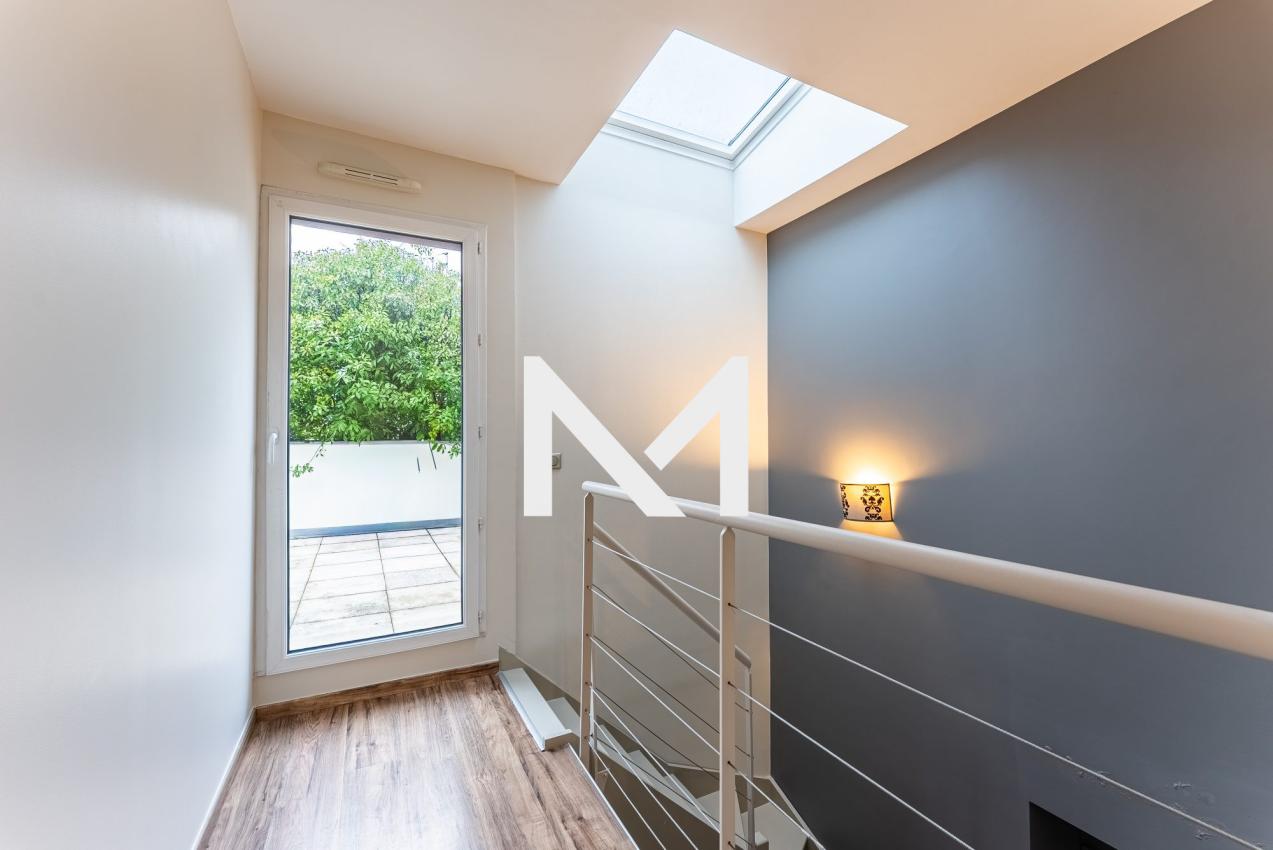 VICTOR HUGO - DERNIER ETAGE AVEC TERRASSES - Photo 9