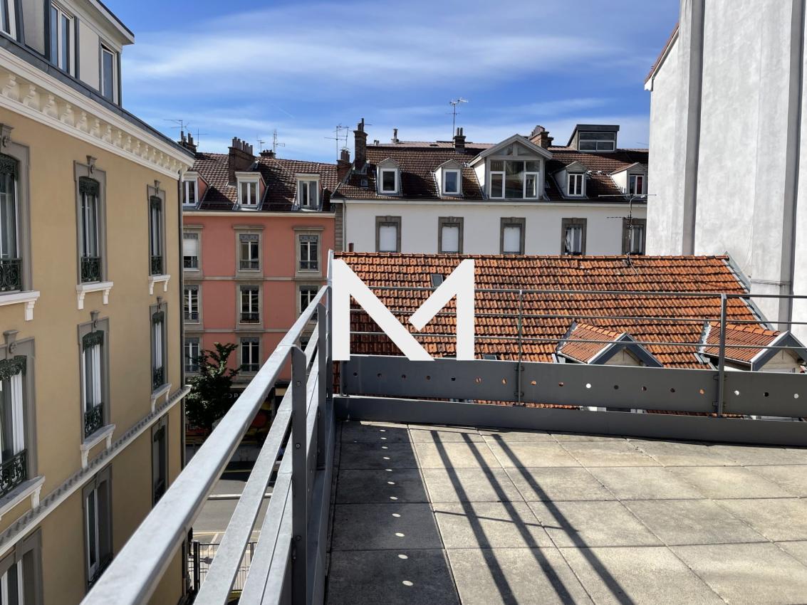 VICTOR HUGO - DERNIER ETAGE AVEC TERRASSES - Photo 6