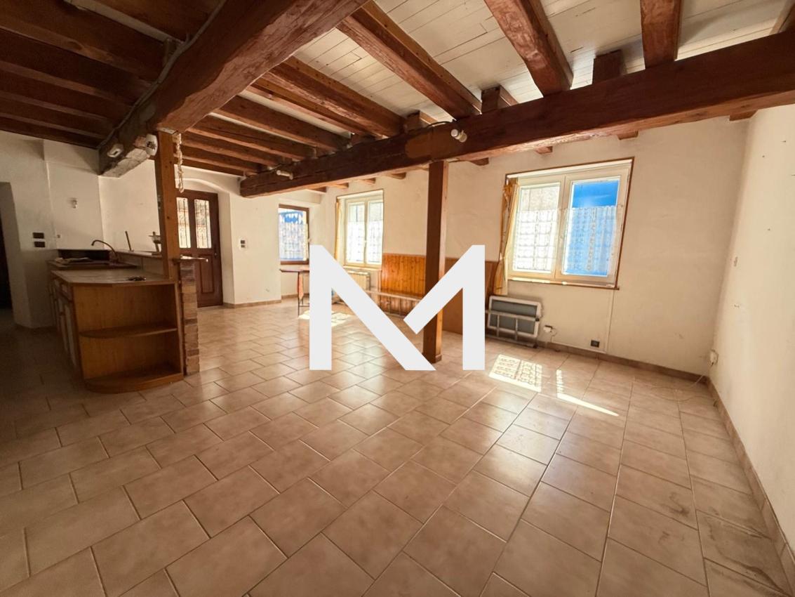 LA TRONCHE - MAISON DE VILLAGE A RENOVER - Photo 1