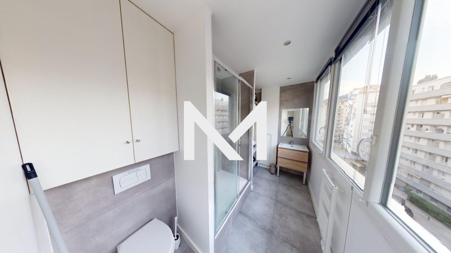 RUE GENERAL FERRIE - STUDIO 23 m² MEUBLE - Photo 2