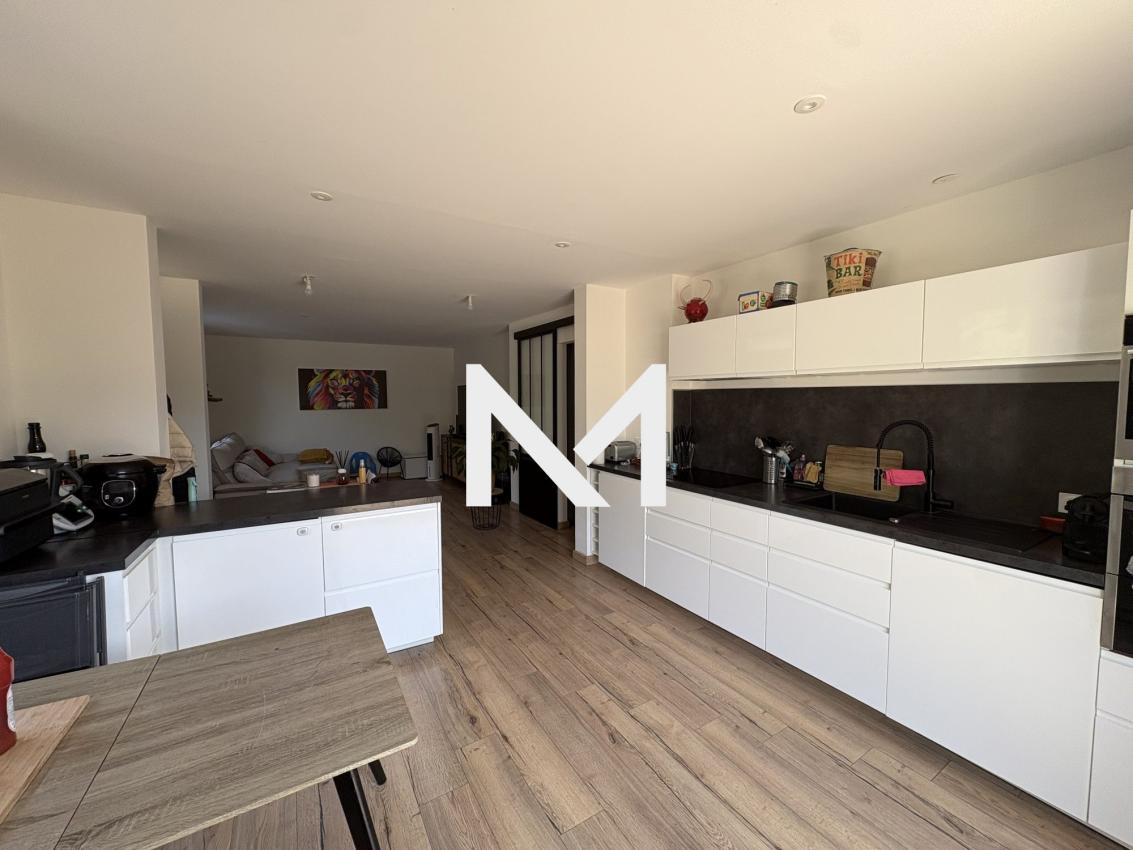 VIF - T3 AVEC JARDIN DE 438 M² + DEPENDANCE DE 52 M² - Photo 3