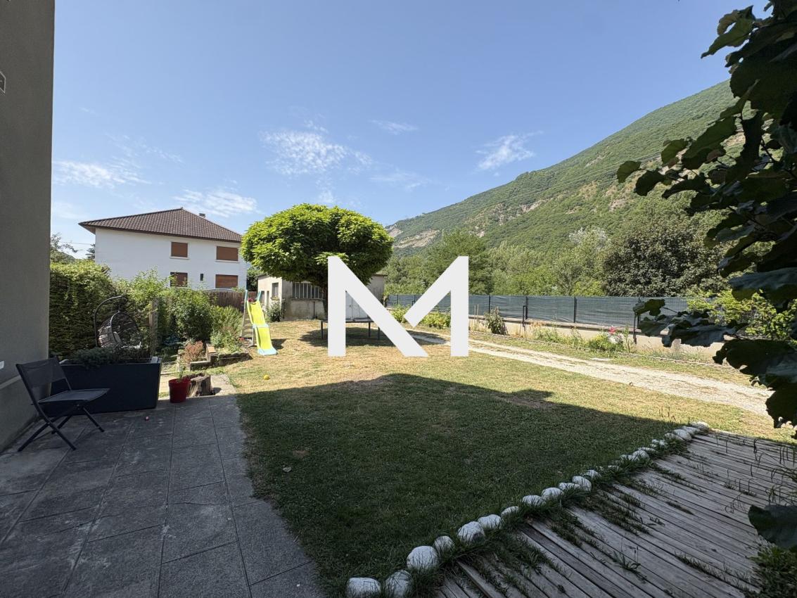 VIF - T3 AVEC JARDIN DE 438 M² + DEPENDANCE DE 52 M² - Photo 7