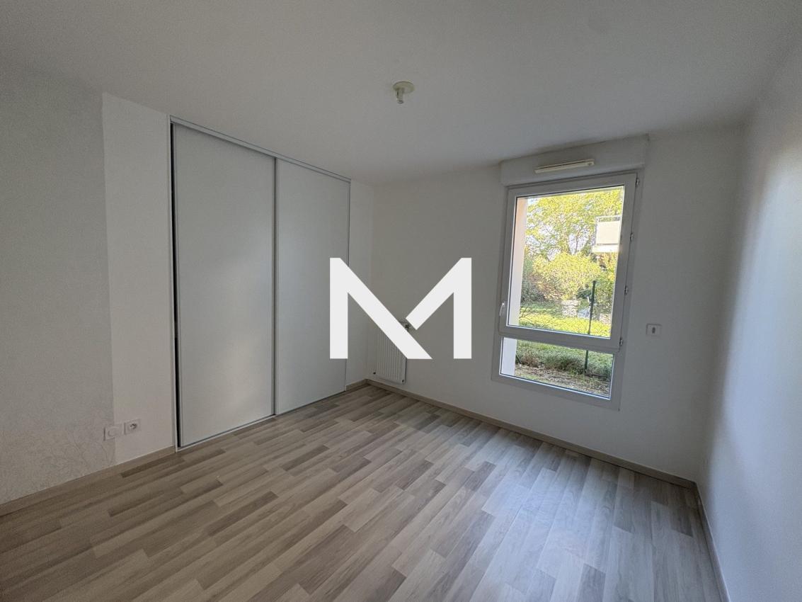 REZ DE JARDIN - RESIDENCE RECENTE - 2 CHAMBRES - Photo 5